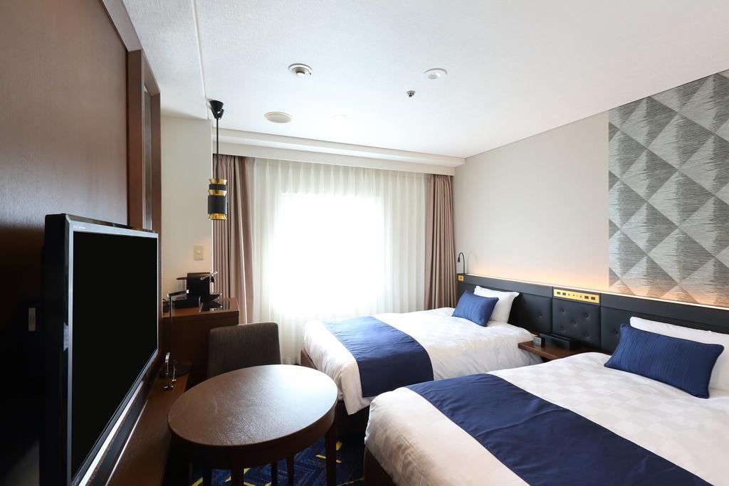 Kobe Sannomiya Tokyu Rei Hotel Buitenkant foto